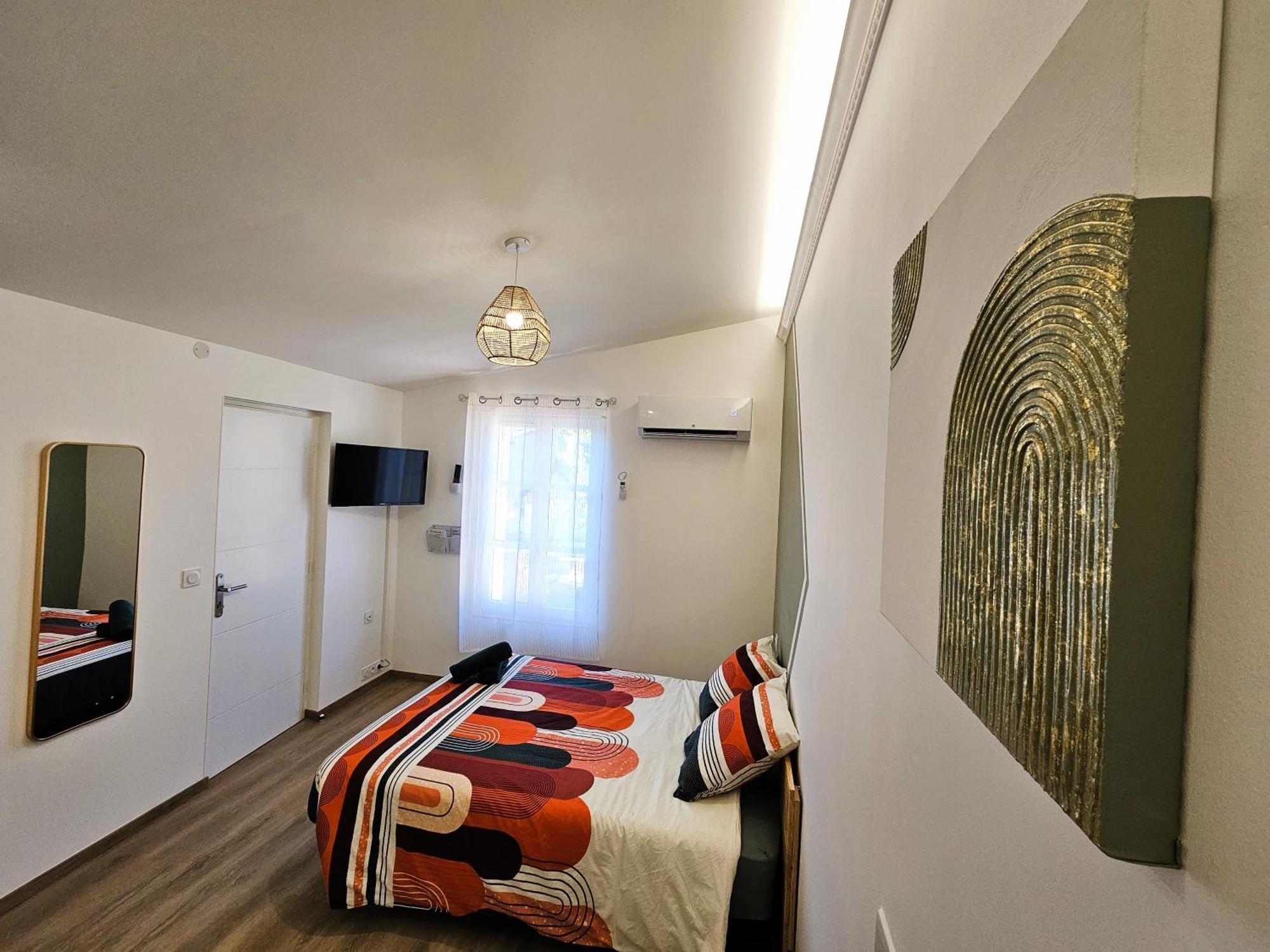 Tout Confort ! Ville, Climatisation, Parking, Wifi, Calme, Tv Carcasona Exterior foto